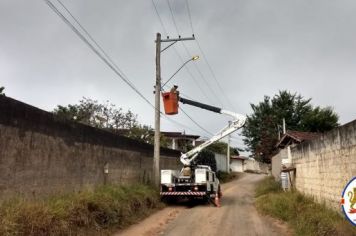 Foto - Manutenções no bairro Alpes Bom Jesus