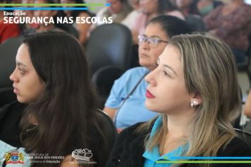 SEGURANÇA NAS ESCOLAS