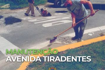  Reparos na Avenida Tiradentes.