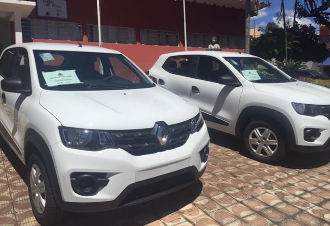 Dois Novos Veículos 